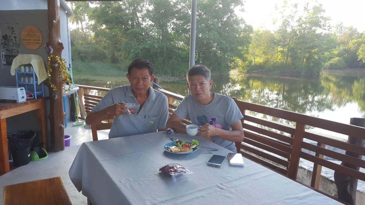 Khum Thong Resort Takuapa Exterior foto