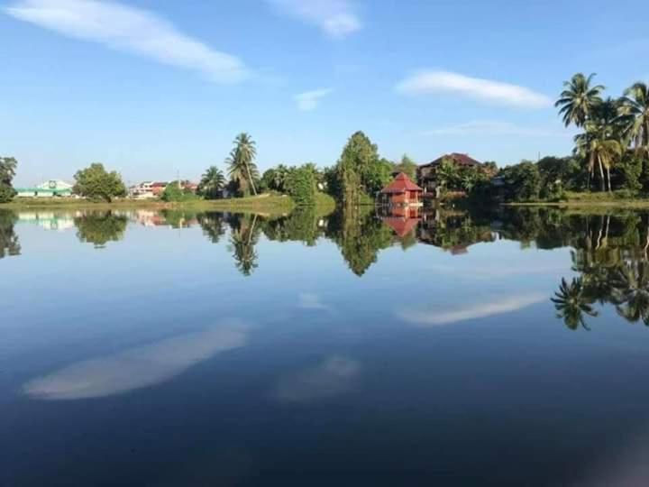 Khum Thong Resort Takuapa Exterior foto